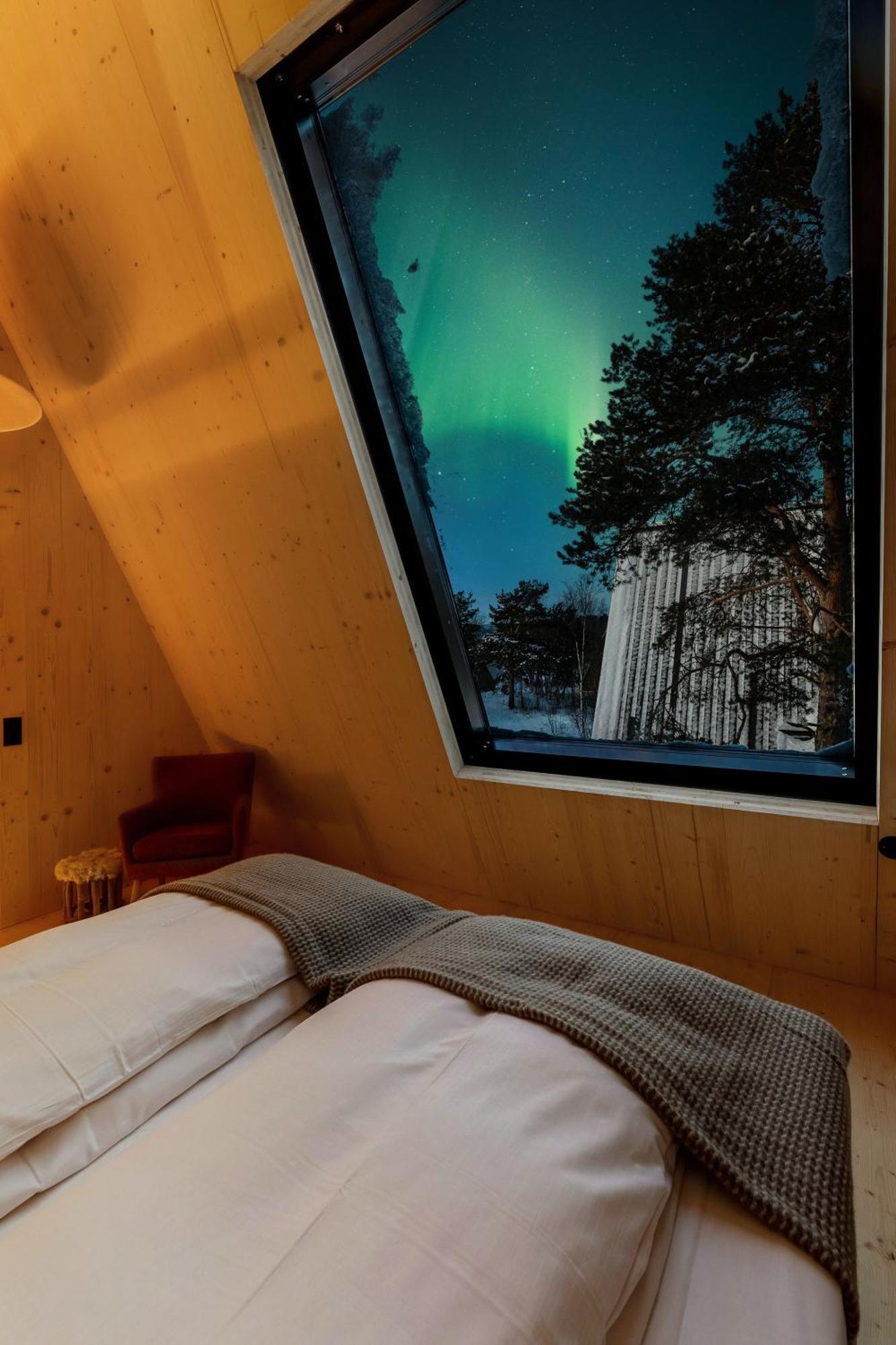 Holmen Husky Lodge *